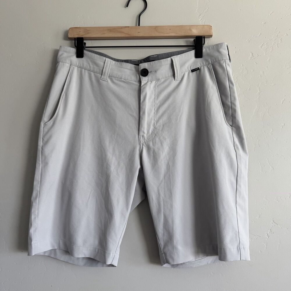 Travis Mathew Mens Golf Shorts Size 32 Performance Stretch Outdoor